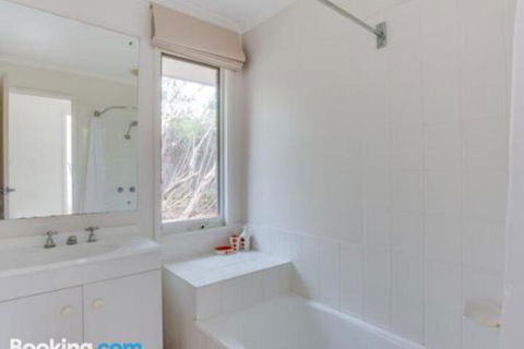 Panoramic Views Portsea - Accommodation Asia 3