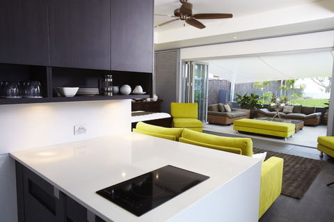 Essence Beachfront Retreat - Accommodation Guide 1