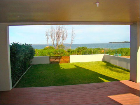 Waterfront Dream Vincentia - Accommodation Guide 6