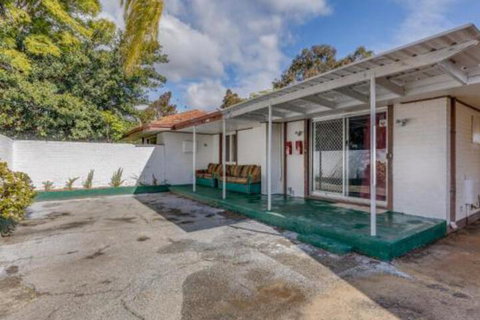 Beautiful Deluxe Family Friendly Holiday House - Accommodation Asia 1