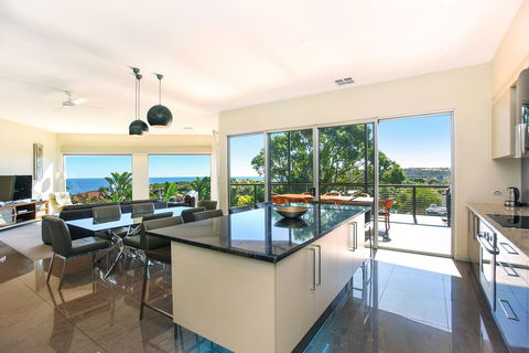 Lavina Luxury Beach House - Accommodation Asia 3