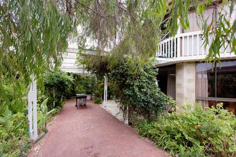 Beach Haven Studio - Accommodation Asia 6
