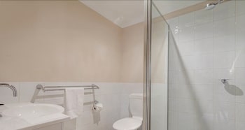 Shiraz - Accommodation Guide 0