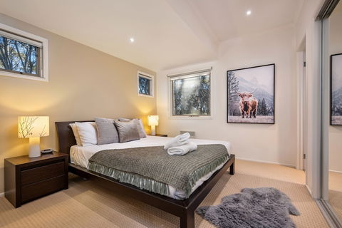 Alpenglow - Accommodation Guide 5