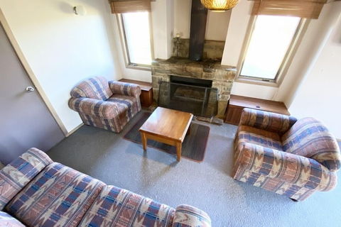 Alpine Interlude - Accommodation Guide 6