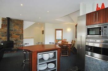 Kimberley One - Accommodation Guide 6