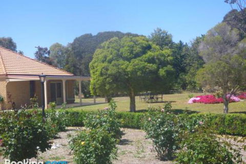 Fairways Bed & Breakfast At Jerilderie - Accommodation Asia 3