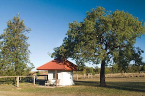 Inverary Homestead - Accommodation Guide 3