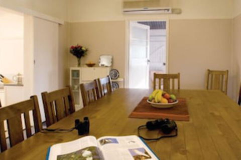 Inverary Homestead - Accommodation Guide 1