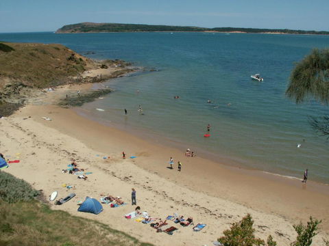 Black Dolphin Waterfront Townhouse Bay Views - Accommodation Guide 1