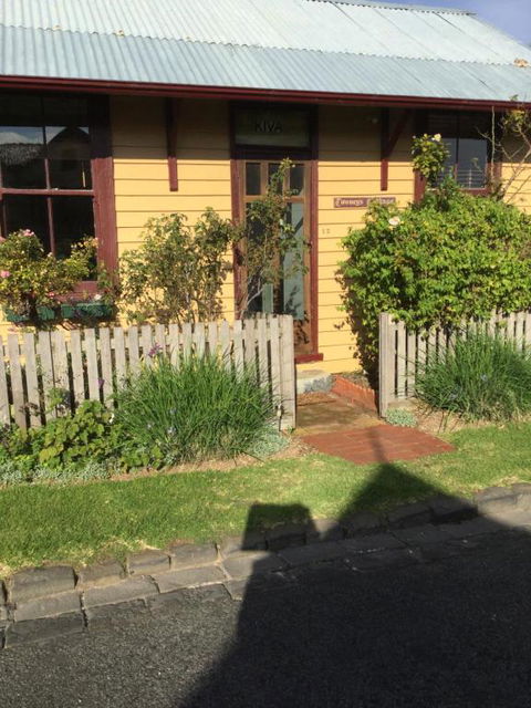 Twomeys Cottage - Accommodation Asia 4