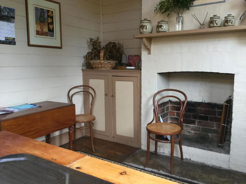 Albion Cottage - Accommodation Asia 2