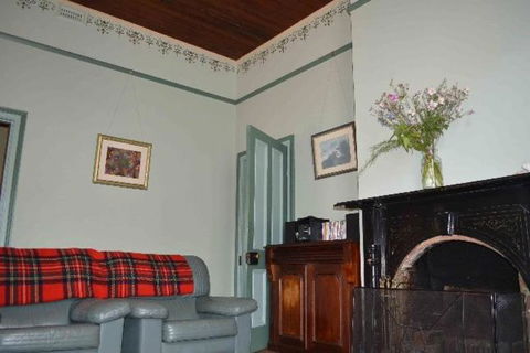 Albion Cottage - Accommodation Asia 6