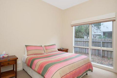 Felicity - Accommodation Asia 6