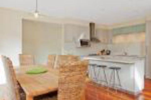 Felicity - Accommodation Asia 0