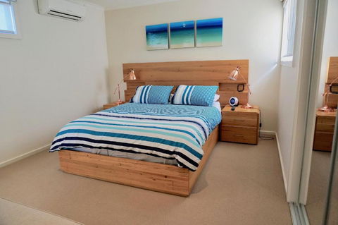 Beachcomber - Accommodation Asia 2