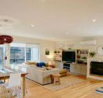 Beachcomber - Accommodation Asia