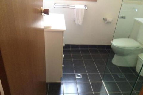 Whispering Pines 2 - Accommodation Asia 6