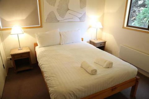 Whispering Pines 2 - Accommodation Asia 5