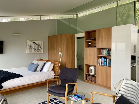 Eaglehawk Pavilions - Accommodation Guide 2