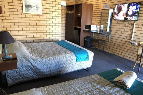 Stockman Motor Inn - Accommodation Asia 5