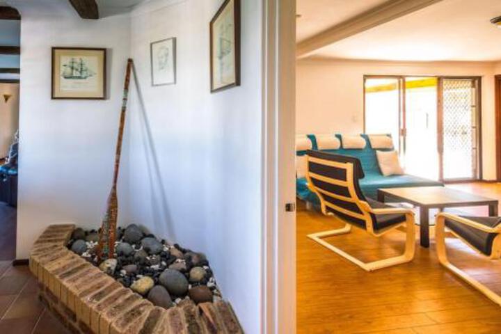 Neerabup WA Accommodation Guide