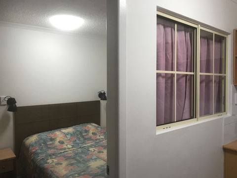 Edgecliff Lodge Motel - Accommodation Guide 4