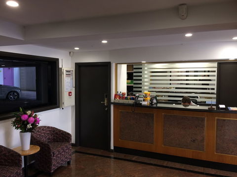 Edgecliff Lodge Motel - Accommodation Guide 2