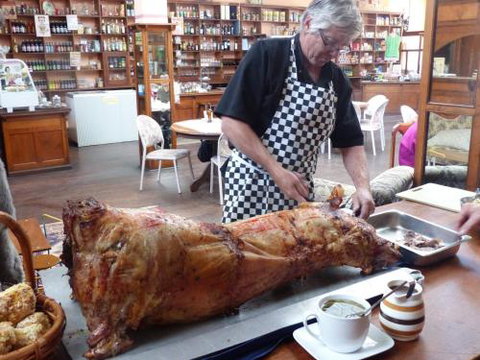 Great Northern Lodge - Accommodation Guide 0