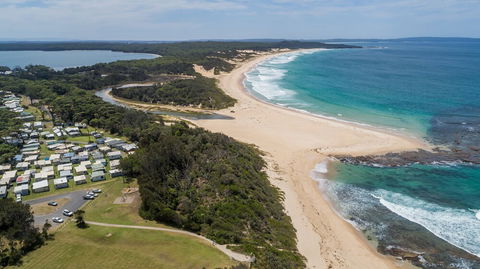 Surfside Cudmirrah Beach - Accommodation Guide 2