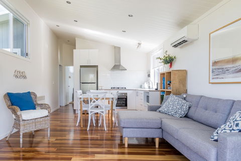 Surfside Cudmirrah Beach - Accommodation Guide 5