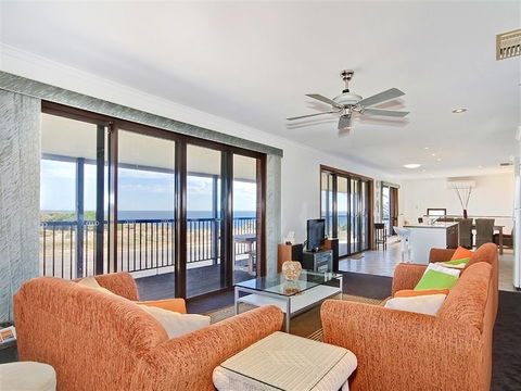 Beach House At Moana - Accommodation Asia 5