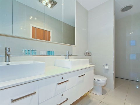 Ocean 180A - Accommodation Asia 1