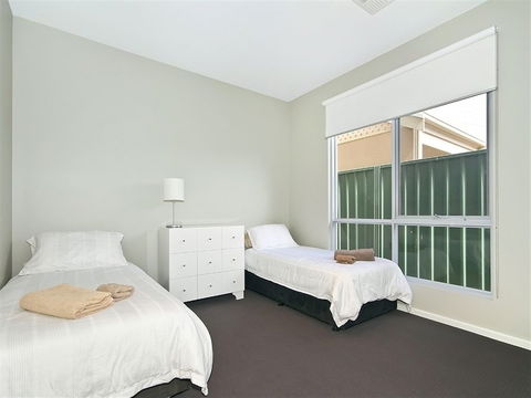 Ocean 180A - Accommodation Asia 3