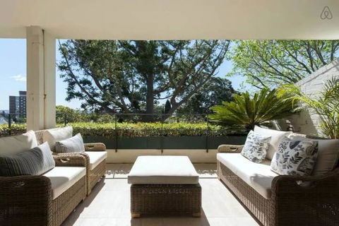 Woollahra Luxury Quiet & Central - Accommodation Guide 1