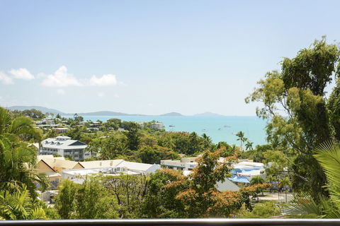 Airlie Harbour 3 Bedroom Apartment - Accommodation Asia 3