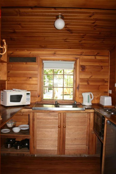 Gaol House Cottages - Accommodation Asia 6
