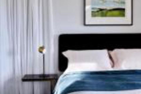 Harts Farm - Accommodation Guide 0