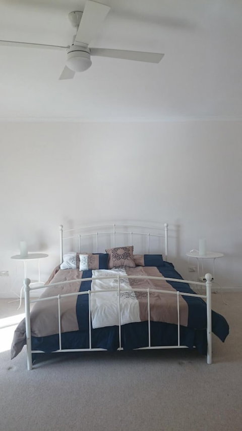 Hilltop Escape B&B - Accommodation Asia 6