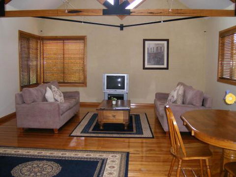 Bella Villa - Accommodation Asia 2