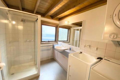 Blairs - Accommodation Guide 6