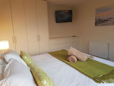 Beach Haven - Accommodation Asia 4
