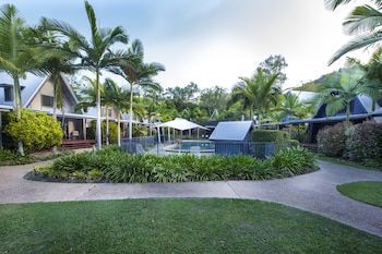 Canopy Chalet 10 - Accommodation Guide 0