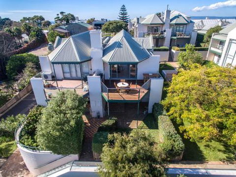 7 & 8 Monte Vista Sorrento - Accommodation Guide 1