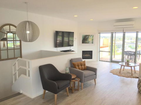 7 & 8 Monte Vista Sorrento - Accommodation Guide 2