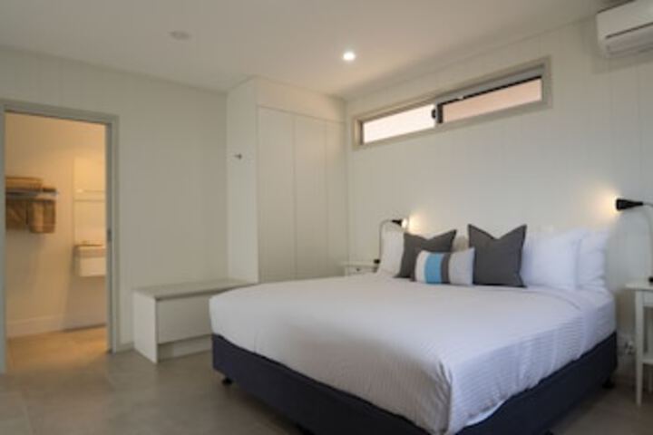 Eromanga ACT Accommodation Asia