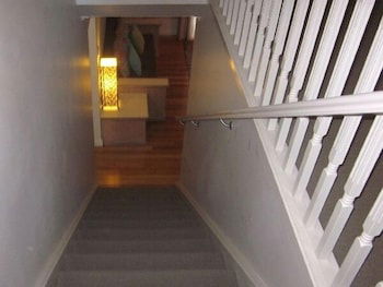 Ironbark - Deluxe Family Townhouse - Accommodation Asia 0
