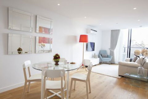 Boutique Stays - Sea Breeze, Port Melbourne - Accommodation Asia 0