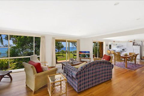 Stunning Ocean Views - Accommodation Asia 0