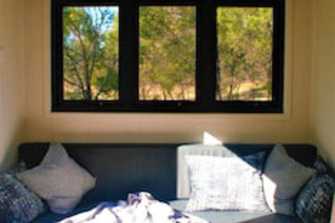 Christopher Tiny House - Accommodation Guide 6